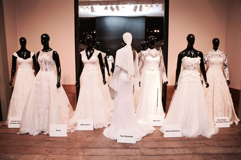 Exposição de vestidos de noivas no Casar BH. Foto: Laura DaCal.