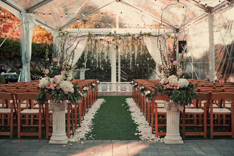 Amanda responde: “Quais as flores mais indicadas para um casamento no verão?”