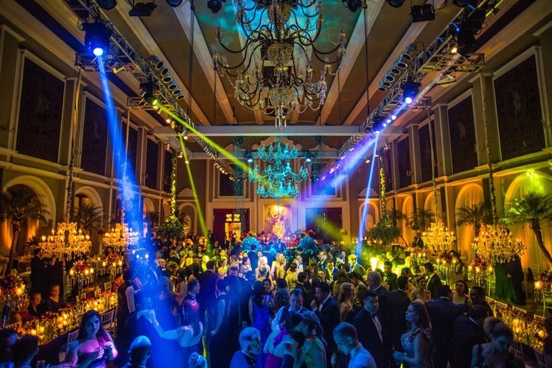 Erros que podem arruinar a balada do seu casamento