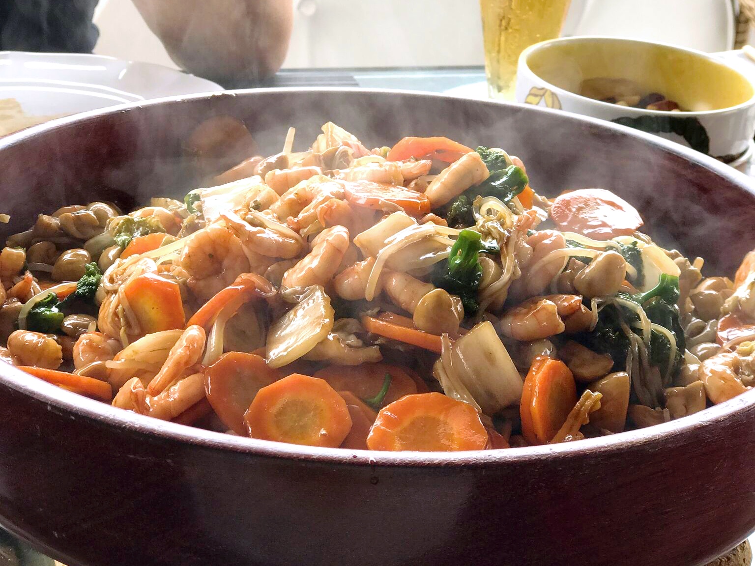 Receita de Yakissoba para receber os amigos em casa no inverno