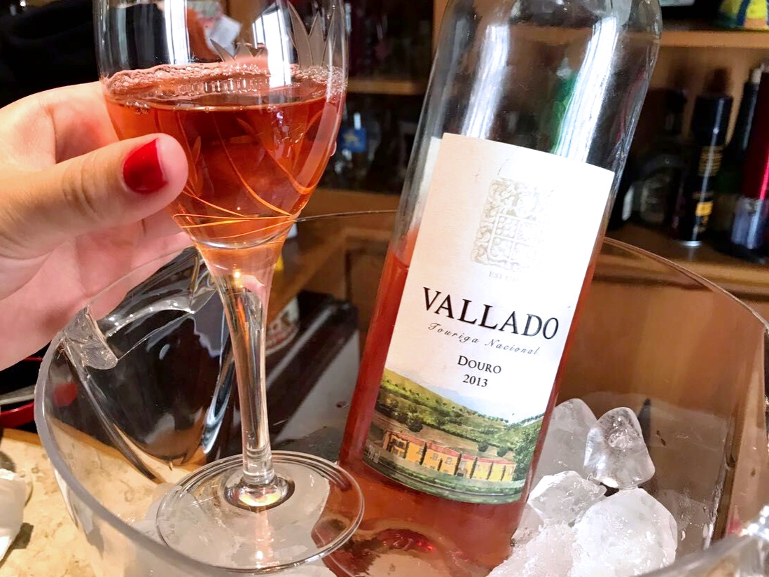 Vallado Touriga Rosé: para quem quer o charme de um vinho rosé na recepção