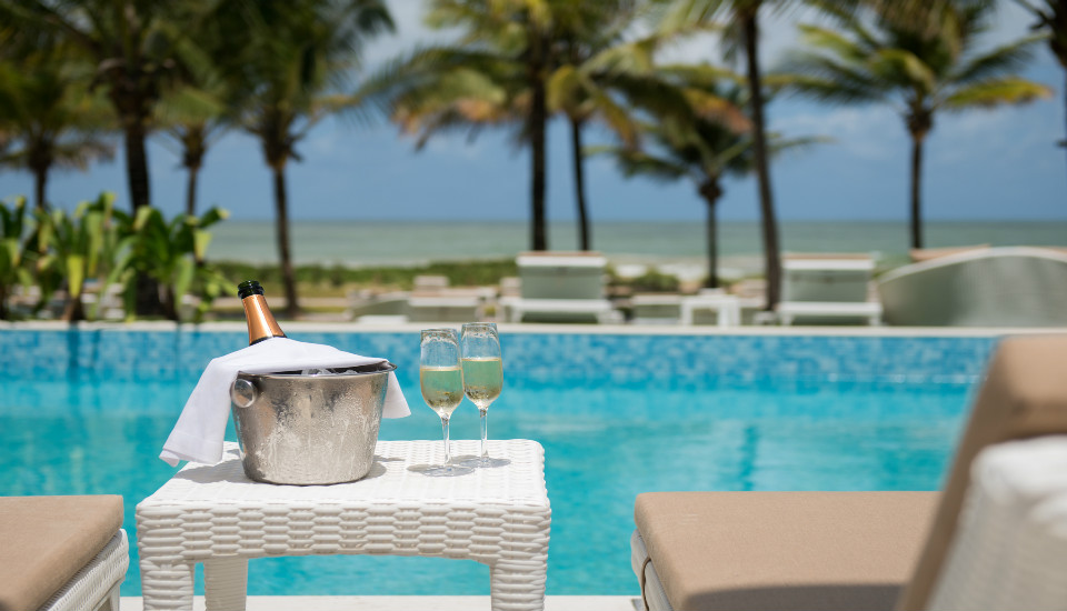 Casamento na praia: pé na areia e elegância no Sheraton Reserva do Paiva