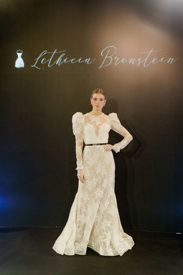 Vestido de noiva 2022 da estilista Lethicia Bronstein, que fez o vestido de Camila Queiroz, Ticiane Pinheiro, Gabriela Pugliesi e Thais Fersoza.