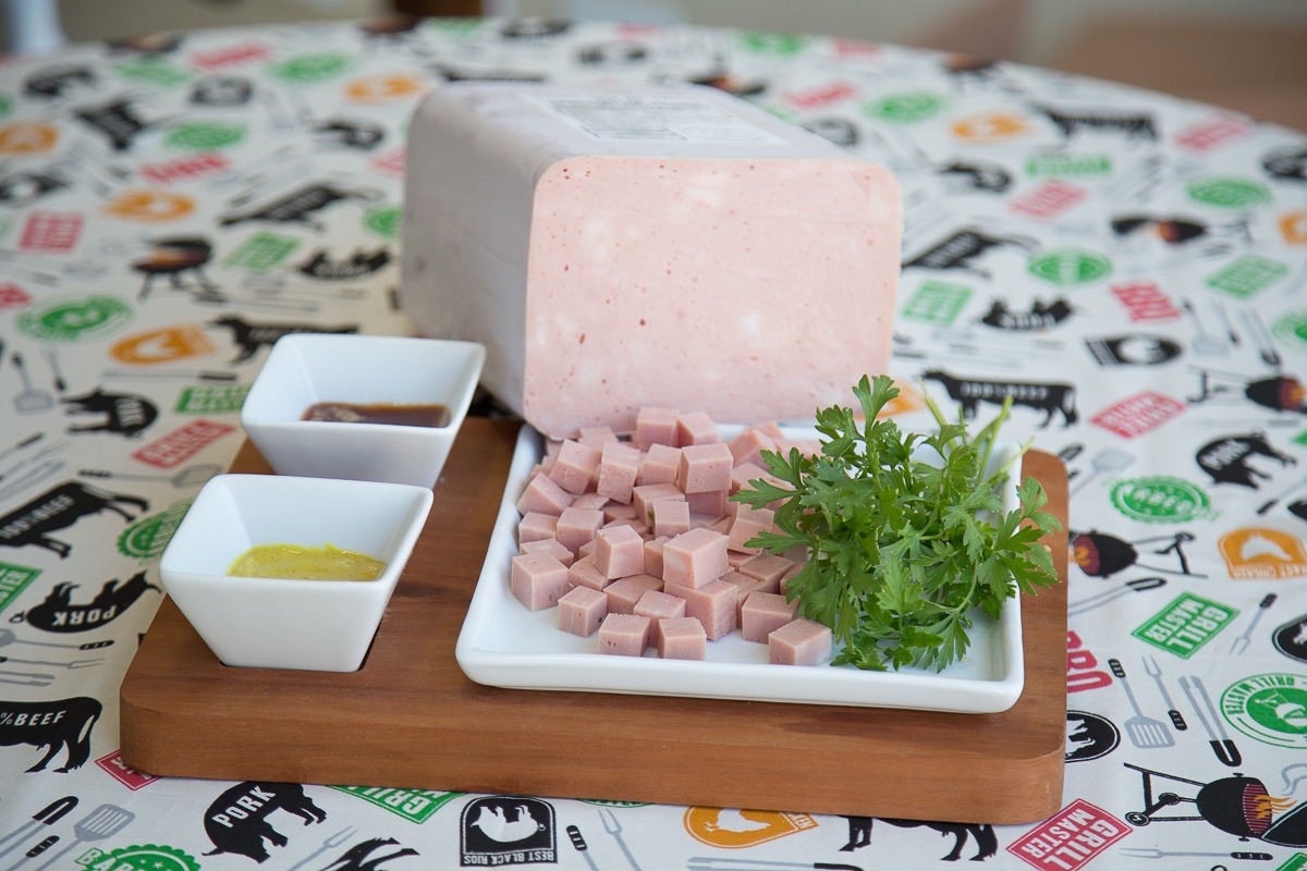 APRESUNTADO DE FRANGO "preço por 100gr"