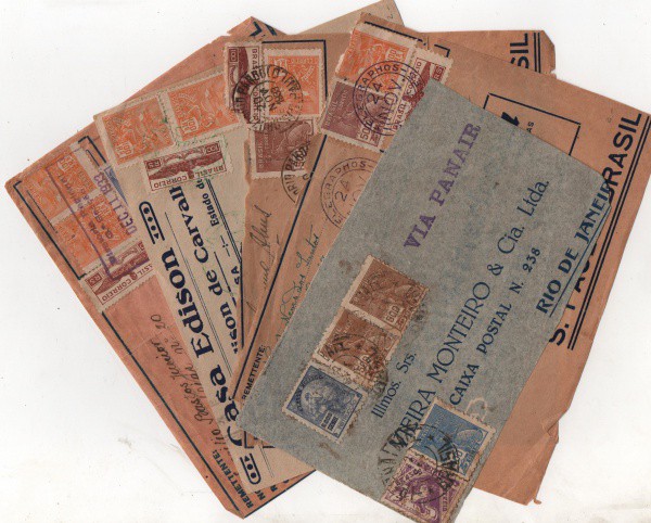 Filatelia: Conjunto de cinco (5) caixa postal circulado e com selo. Muito bem conservado