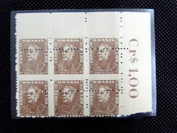 Brasil, sextilha de selos regulares com variedade, belíssimo descolamento horizontal da picotagem. R