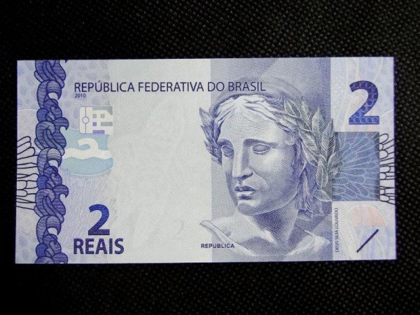 Brasil, cédulas de 2 reais, flor de estampa.