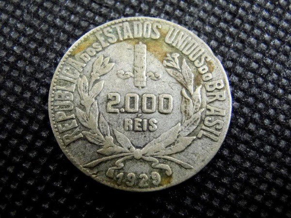 Brasil República, moeda de prata de 2000 réis de 1929.