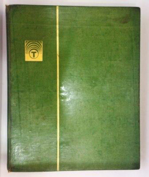 AV9801 - Classificador  para Selos  - Capa Verde - 26,3 x 32 cm - - 16 Folhas /32 Paginas - 10 Tiras