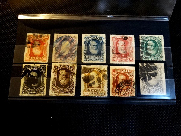 Brasil II Império, cartela com a série completa do D. Pedro II Barba Branca. Percê. No estado.