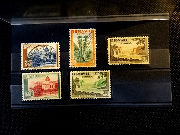 Brasil, lote com 05 selos da série turismo de 1937.