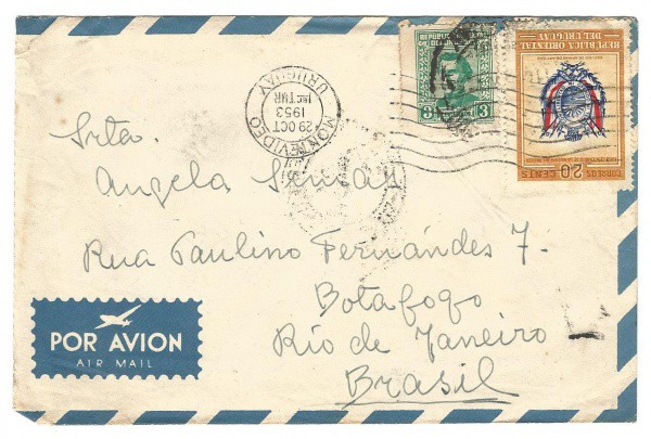 Envelope Correio Aéreo circulado do Uruguai para o Brasil. Preserva dois selos Uruguaios, 1953. Bem