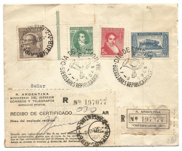 Envelope 1º Dia de Circulação Argentino, 1945. Preserva (4) selos. Bem conservado.