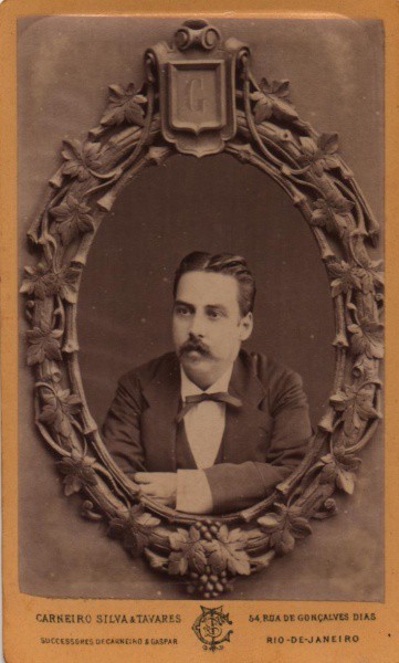 Carte de Visite - datada de 1880. Fotografia "Carneiro Silva e Tavares - Rio de Janeiro". Tr
