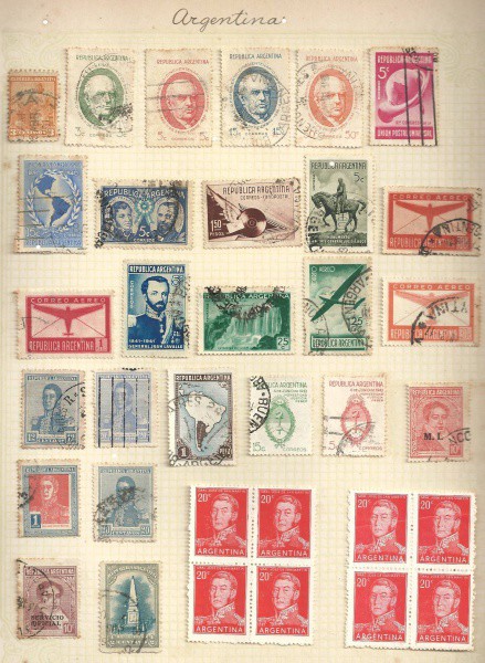PARTE DE UMA COLEÇÃO COM OTIMA FOLHA DE SELOS VARIADOS DA ARGENTINA