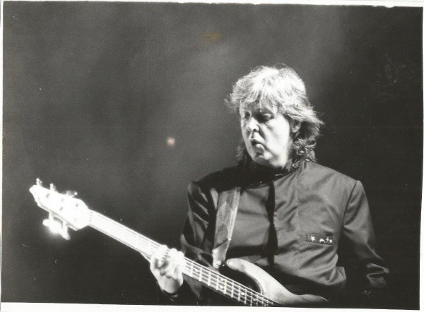 Fotografia: MUSICA -  Paul McCartney  é um cantor, compositor, multi-instrumentista, foi membro da b