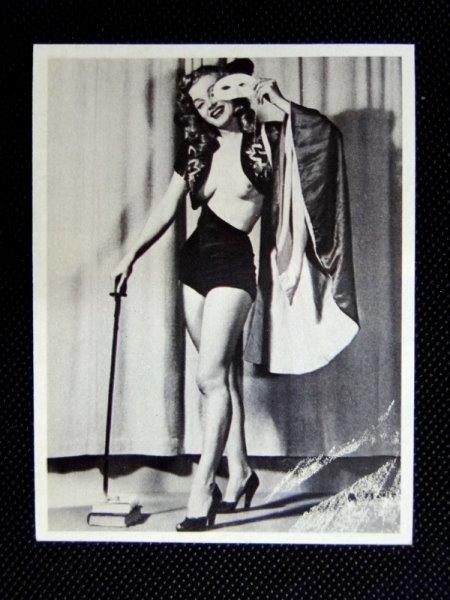 Marilyn Monroe, foto déc 60 em pose sensual. Bom estado de conservação.. Rara