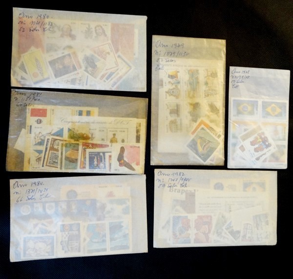 Brasil, filatelia lote com 06 anos completos com selos novos incluindo blocos (1978, 1979, 1980, 198