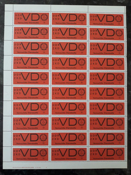 FOLHA DE SELO  DA ALEMANHA DDR - NOVA