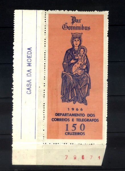 BLOCO DO BRASIL NOVO - ANO 1966 - TEMA - RELIGIAO COM CANTO DE FOLHA
