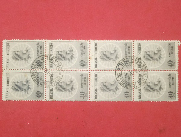 Duas  Quadras de selos comemorativos da Constituição de 1946, Valor de 40 réis, raridade