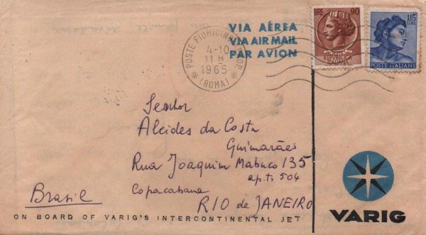 Envelope da Extinta Companhia de Aviação Varig circulado Roma/Brasil. Novembro de 1965. Muito bem co