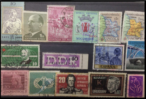 UNIVERSAIS - LOTE COM 15 SELOS CLASSICOS EM EXCELENTE ESTADO DE CONSERVAÇÃO !