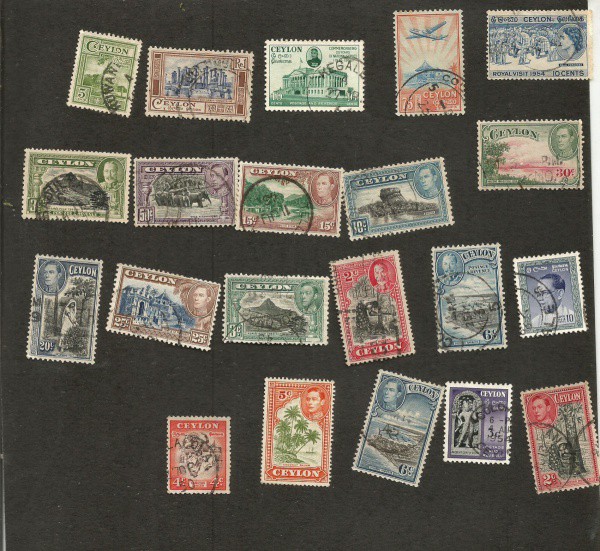 LINDO LOTE DE SELOS CEYLON. RARIDADE