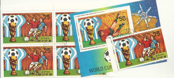 1 BLOCO DA KOREA 1 QUADRA  ALUSIVO A COPA ARGENTINA 78
