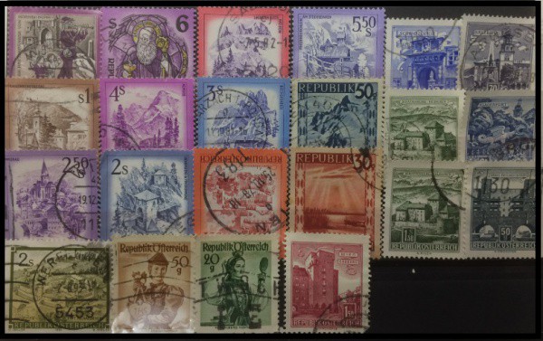 AUSTRIA   - LOTE COM 22 SELOS CLASSICOS EM EXCELENTE ESTADO DE CONSERVAÇÃO !