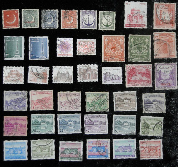 PAQUISTÃO- 40 SELOS DIFERENTES, USADOS - PAÍS DIFÍCIL - VEJA TODAS AS FOTOS