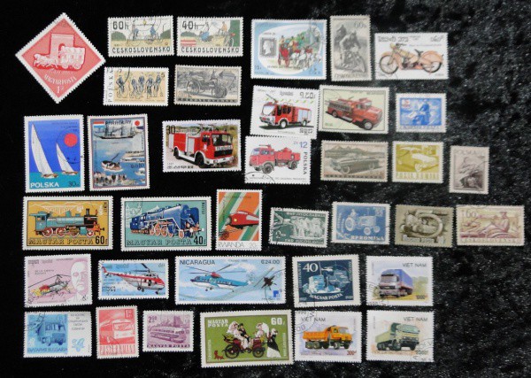 TEMÁTICOS: TRANSPORTES: 36 SELOS DIFERENTES, COM CARROS, CAMINHÕES, TRATORES, ÔNIBUS, HELICÓPTERO, T