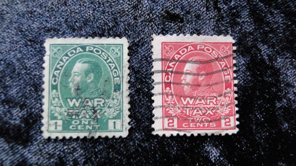 WAR TAX - DOIS SELOS RAROS DO CANADÁ, TAXA DE GUERRA