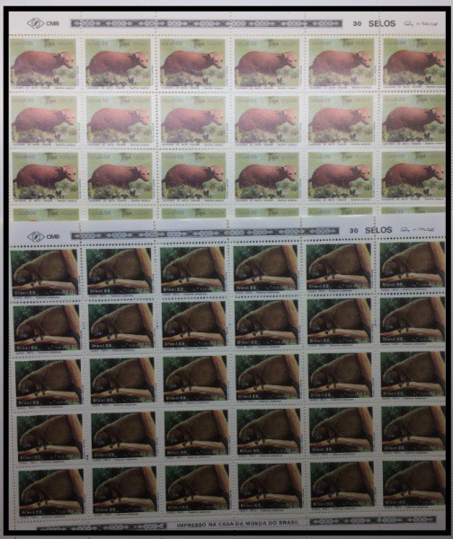 BRASIL - LOTE COM PAR  FOLHAS  COMPLETAS DE SELOS COMEMORATIVOS  TEMA FAUNA EM ESTADO MINT DE CONSER