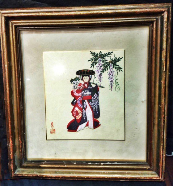 Quadro oriental antigo técnica da seda com moldura em madeira