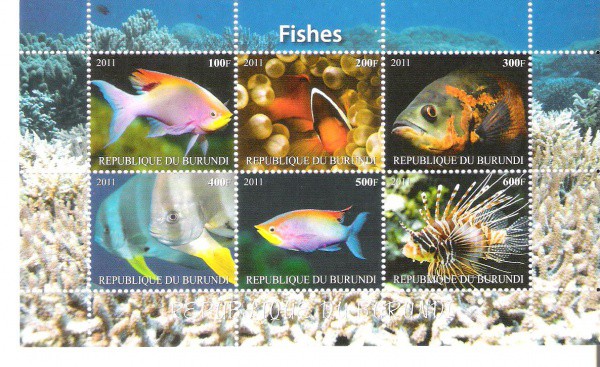 BLOCO ESTRANGEIRO - TEMA ANIMAIS - PEIXES - NOVO