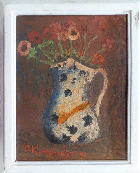 AM000, T. KAMINAGAI, óleo sobre madeira, representando vaso com flores, medindo 34 x 45 cm.