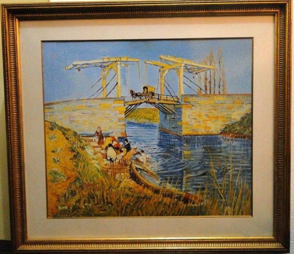 Estampa. Cena de figuras À beira-rio, emoldurada com vidro antirreflexo. Med. Interna 53x61cm