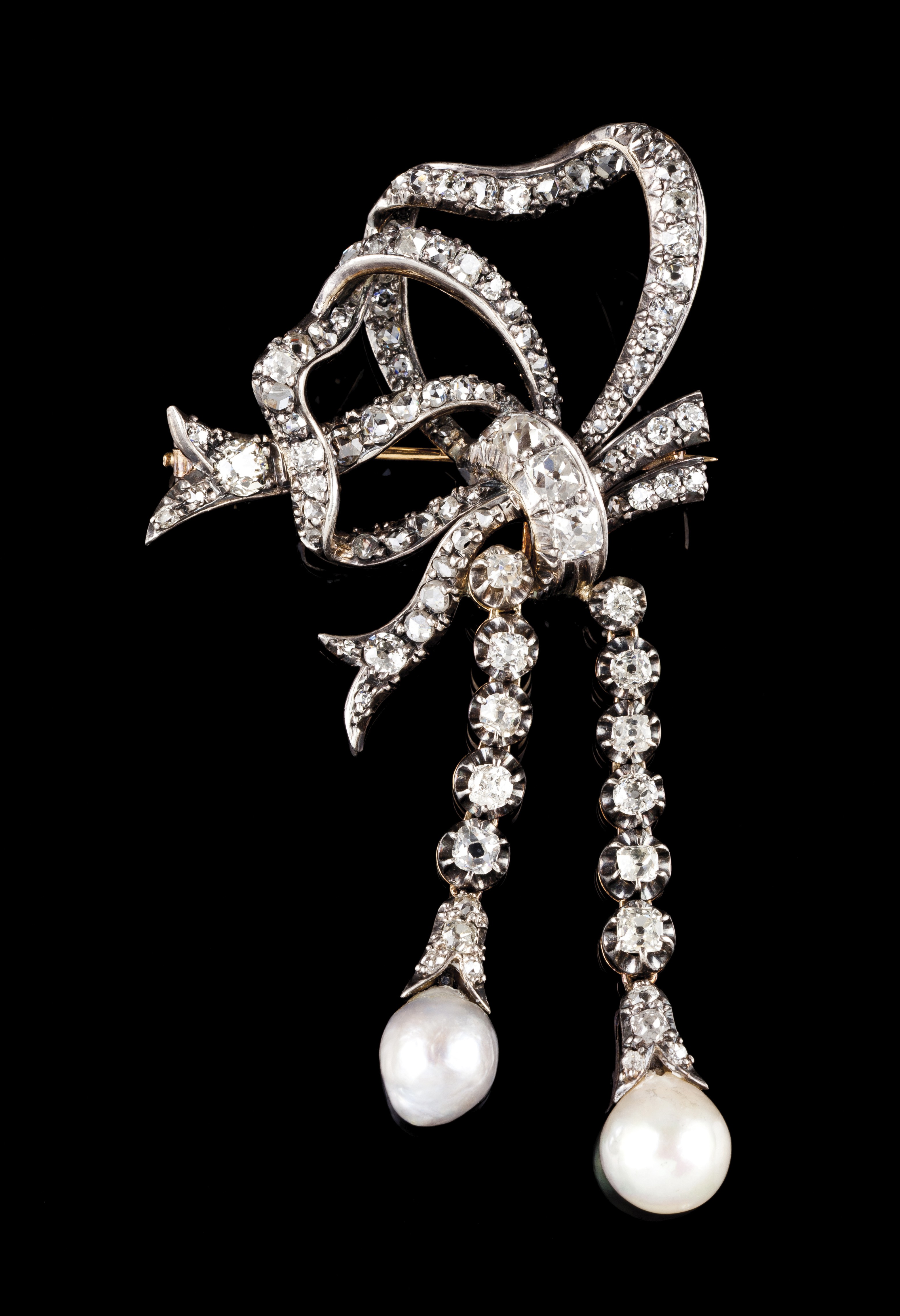 Conjunto de Alfinete e Brincos