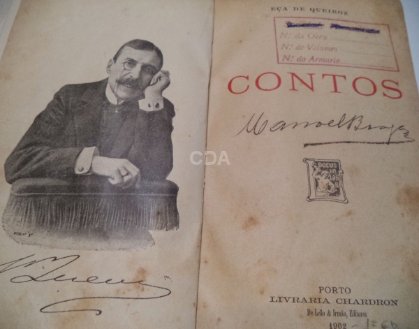 Livro Contos, Eça de Queiros, Livraria Chardron / 1902, 1º edição, encadernado com o dorso em couro,