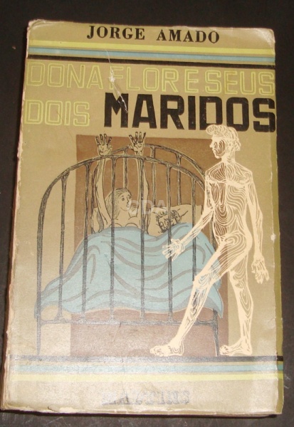 Livro Dona Flor e seus dois maridos,Jorge Amado primeira edição 1966, lombada um minimo solta na par