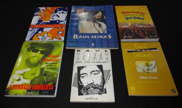 Livros (6): De e sobre Raul Seixas. 1) Raul Seixas por ele mesmo. São Paulo: Martin Claret, s.d..