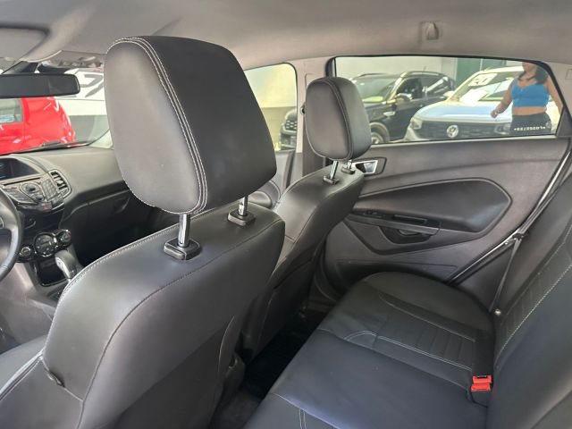 FIESTA TITANIUM 1.6 AUT - 2015/2015 - BRANCA 18