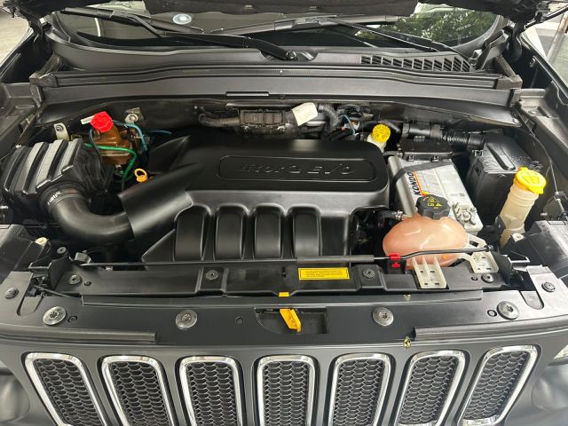 RENEGADE SPORT 1.8 AUT - 2015/2016 - PRETA 20