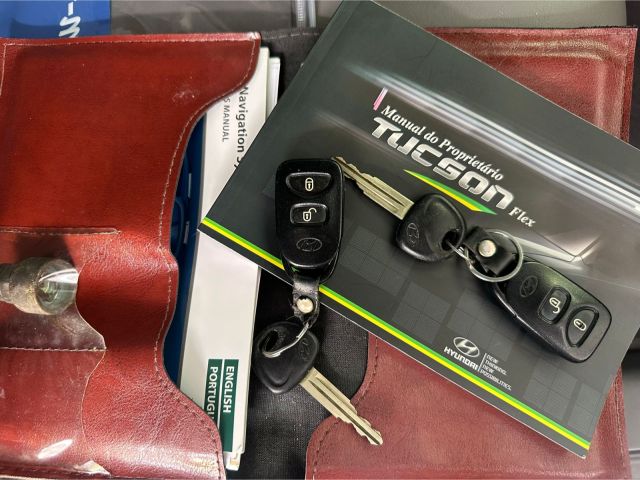 TUCSON GLS 2.0 AUT - 2013/2014 - PRATA 22