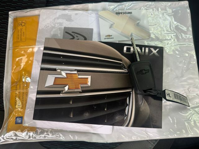 ONIX LT 1.0 - 2015/2015 - PRATA 22