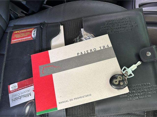PAJERO TR4 2.0 AUT 4X4 - 2012/2013 - PRATA 22