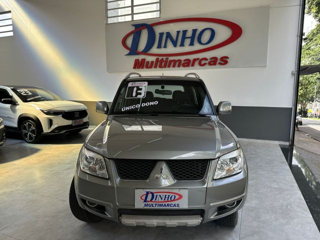 PAJERO TR4 2.0 AUT 4X4 - 2012/2013 - PRATA 10