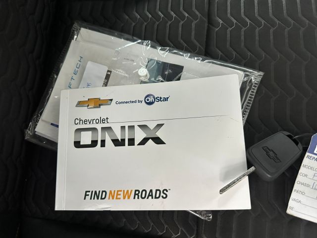 ONIX LTZ 1.4 AUT - 2017/2018 - PRETA 22
