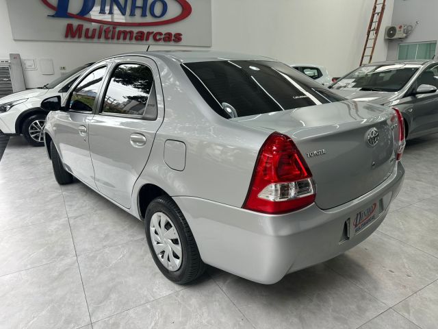 ETIOS SEDAN XS 1.5 AUT - 2016/2017 - PRATA 6